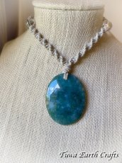 画像16: 【癒し・豊穣】石全長4.6cm大ぶり高品質モスアゲート瑪瑙 ネックレス チョーカー ペンダント　地球と身体に優しいヘンプ素材 1点物 シンプル＆ナチュラル★無染色 生成り ナチュラル天然素材オーガニックファッション  ハンドメイドお守り天然石ヒーリングストーン マクラメアクセサリー (16)