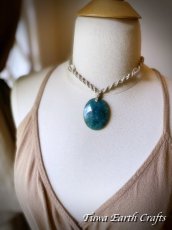 画像21: 【癒し・豊穣】石全長4.6cm大ぶり高品質モスアゲート瑪瑙 ネックレス チョーカー ペンダント　地球と身体に優しいヘンプ素材 1点物 シンプル＆ナチュラル★無染色 生成り ナチュラル天然素材オーガニックファッション  ハンドメイドお守り天然石ヒーリングストーン マクラメアクセサリー (21)