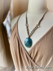 画像22: 【癒し・豊穣】石全長4.6cm大ぶり高品質モスアゲート瑪瑙 ネックレス チョーカー ペンダント　地球と身体に優しいヘンプ素材 1点物 シンプル＆ナチュラル★無染色 生成り ナチュラル天然素材オーガニックファッション  ハンドメイドお守り天然石ヒーリングストーン マクラメアクセサリー (22)