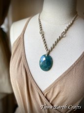 画像20: 【癒し・豊穣】石全長4.6cm大ぶり高品質モスアゲート瑪瑙 ネックレス チョーカー ペンダント　地球と身体に優しいヘンプ素材 1点物 シンプル＆ナチュラル★無染色 生成り ナチュラル天然素材オーガニックファッション  ハンドメイドお守り天然石ヒーリングストーン マクラメアクセサリー (20)