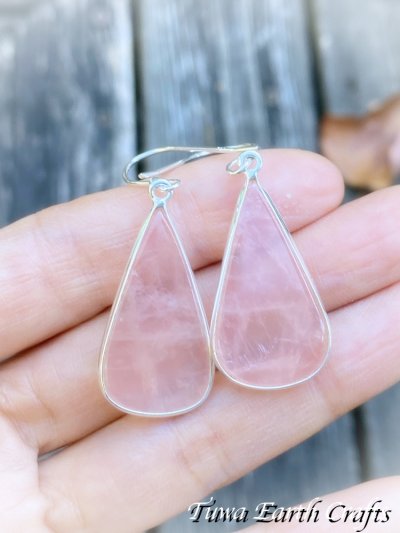 画像1: 【自己肯定・自信アップ】大ぶり高品質ローズクォーツ ピアス*1点物 ヒーリングジュエリー 天然石 パワーストーンアクセサリー 