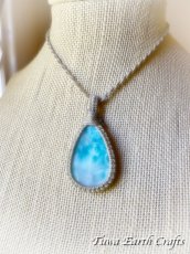 画像9: 【愛と平和のシンボル】大ぶり 高品質ラリマー ペンダント/ネックレス　シンプル＆ナチュラル 生成り＊世界三大ヒーリングストーン 1点もの天然石パワーストーンお守りマクラメアクセサリー (9)