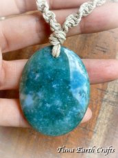 画像7: 【癒し・豊穣】石全長4.6cm大ぶり高品質モスアゲート瑪瑙 ネックレス チョーカー ペンダント　地球と身体に優しいヘンプ素材 1点物 シンプル＆ナチュラル★無染色 生成り ナチュラル天然素材オーガニックファッション  ハンドメイドお守り天然石ヒーリングストーン マクラメアクセサリー (7)