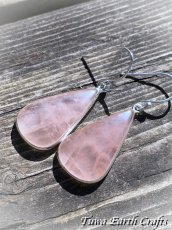 画像4: 【自己肯定・自信アップ】大ぶり高品質ローズクォーツ ピアス*1点物 ヒーリングジュエリー 天然石 パワーストーンアクセサリー  (4)