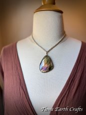 画像12: 石全長4.9cm大ぶり♪【夢の実現をサポート】高品質 神秘的ラブラドライト ペンダントトップ ゴールド・ピンク・パープル 1点ものヒーリング お守り ジュエリー 天然石パワーストーンアクセサリー スピリチュアル (12)