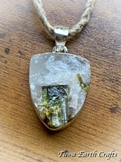 画像19: 【浄化・保護・開運・金運アップ】高品質グリーントルマリンインクォーツ原石 ペンダントトップ 1点もの パワーストーン 天然石 アクセサリー ヒーリングストーン お守りジュエリー (19)