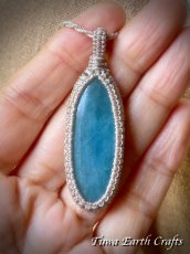 画像4: 石全長4.1cm大ぶり【富・幸福のシンボル】1点もの 高品質アクアマリン（ブラジル産）ペンダント・ネックレス ＊ シンプル マクラメ アクセサリー 天然石パワーストーン ハンドメイド 3月誕生石　スピリチュアル 家庭円満 お守り (4)