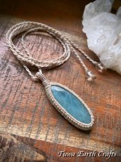 画像15: 石全長4.1cm大ぶり【富・幸福のシンボル】1点もの 高品質アクアマリン（ブラジル産）ペンダント・ネックレス ＊ シンプル マクラメ アクセサリー 天然石パワーストーン ハンドメイド 3月誕生石　スピリチュアル 家庭円満 お守り (15)