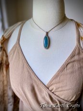 画像10: 石全長4.1cm大ぶり【富・幸福のシンボル】1点もの 高品質アクアマリン（ブラジル産）ペンダント・ネックレス ＊ シンプル マクラメ アクセサリー 天然石パワーストーン ハンドメイド 3月誕生石　スピリチュアル 家庭円満 お守り (10)