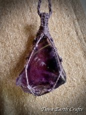 画像19: 石全長4.5cm 大ぶり 高品質アンダラクリスタル（シエラネバダ産）ネックレス・ペンダント  大きな原石 ヴァイオレットソブリンアメジスト 紫 ディープパープル シンプル マクラメ 1点もの ハンドメイドアクセサリー スピリチュアル お守り ヒーリングジュエリー (19)