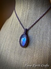 画像14: 高品質ロイヤルレインボームーンストーン ペンダント シンプル ネックレス 水晶 ★マクラメ編み ハンドメイド パワーストーン天然石ヒーリングお守りアクセサリー 金属アレルギー対応 (14)