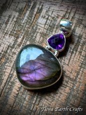 画像1: パープル ピンク  高品質スペクトライト ラブラドライト ペンダントトップ  with 大粒 宝石質アメジスト 紫 天然石パワーストーンアクセサリー　ヒーリングストーン お守りジュエリー　スピリチュアル (1)