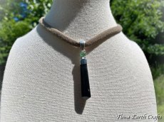 画像14: 【邪気除け・夢の実現・金運アップ】高品質ブラックトルマリン ポイント ペンダントトップ with グリーントルマリン★1点もの スターリングシルバー 天然石 ヒーリングジュエリー スピリチュアル 魔除け 厄除け お守り パワーストーンアクセサリー (14)