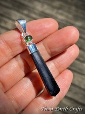 画像12: 【邪気除け・夢の実現・金運アップ】高品質ブラックトルマリン ポイント ペンダントトップ with グリーントルマリン★1点もの スターリングシルバー 天然石 ヒーリングジュエリー スピリチュアル 魔除け 厄除け お守り パワーストーンアクセサリー (12)