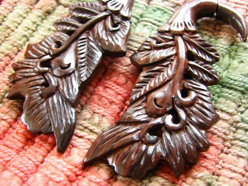 全長約7cm 不死鳥の羽デザイン トライバル木彫りピアス 天然素材 ベリーダンス衣装 Tuwa Earth Crafts