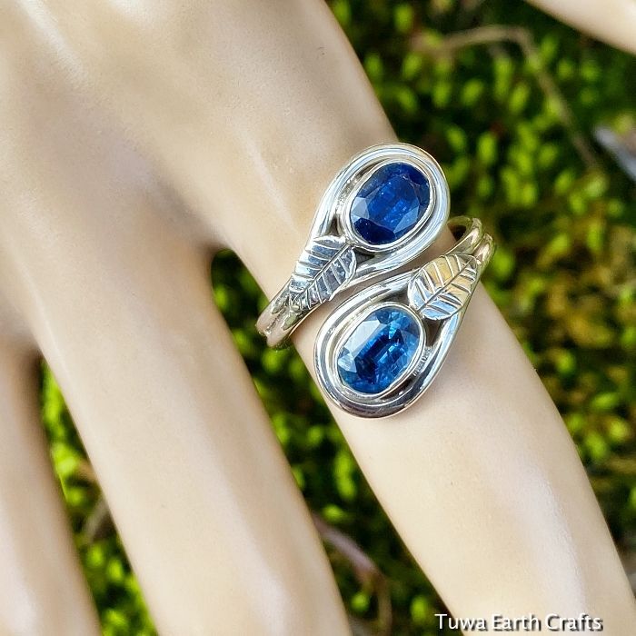 サイズ調節可能 きらきら宝石質 藍色ブルーカイヤナイト指輪リング 